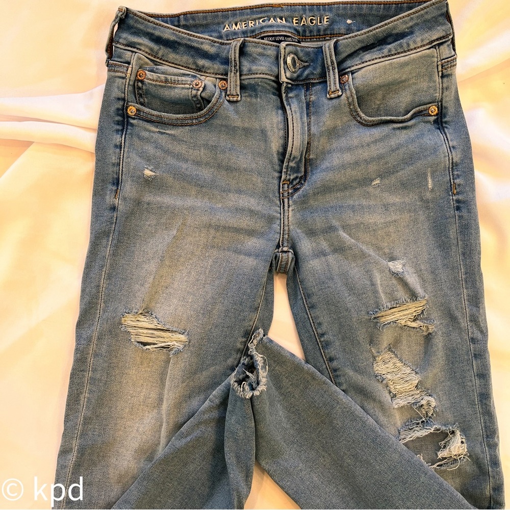 AMERICAN EAGLE Distressed Ripped NE(X)T LEVEL STRETCH Size 6 Jeans Jegging Women - Picture 3 of 6